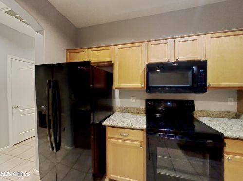 6147 Oraibi Dr, Glendale AZ  85308-5212 exterior