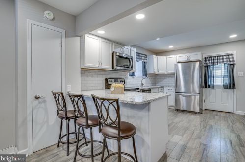 5358 Gay St, Washington, DC 20019-7013