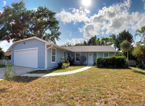 1365 Vizcaya Cir, Palm City, FL 34990-1962