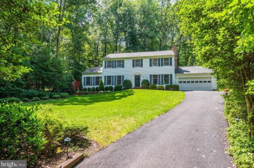 2512 Penny Royal Ln, Herndon, VA 20191-3725