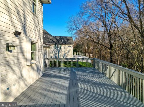 56 Sherwood Cir, West Enola PA  17025-1840 exterior
