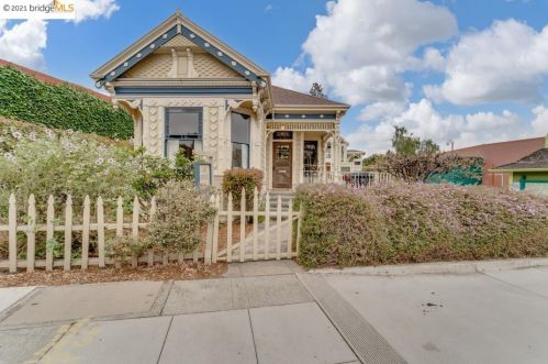 5315 College Ave, Oakland, CA 94618-1417