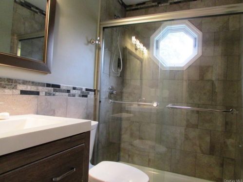 73 Hidden Ridge Dr, Monticello NY  12701-3083 exterior