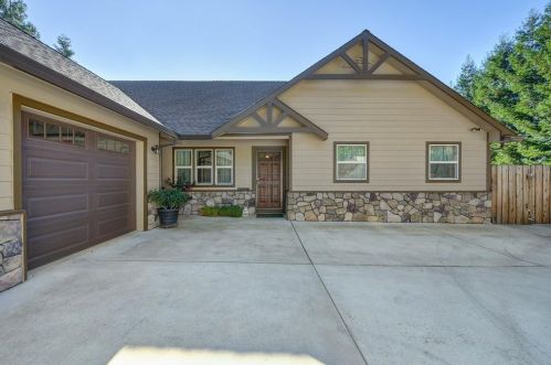 3680 Camino Hills Dr, Snowline Camp, CA 95709-9558