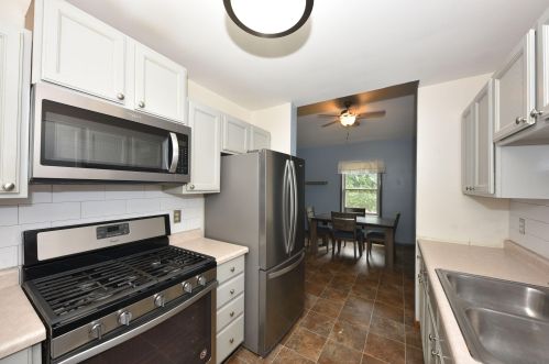 2417 Wallace Lake Rd, West Bend WI  53090-1152 exterior