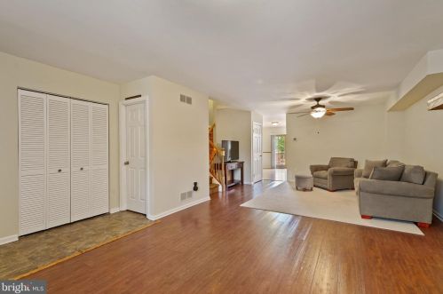 104 Vlg Grn Dr, Gilbertsville PA  19525-9500 exterior