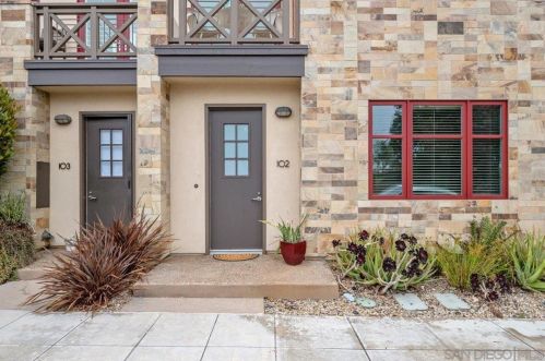 215 2nd St, Encinitas CA  92024-3329 exterior