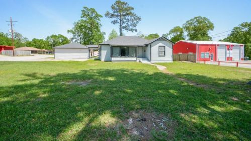 1312 Frazier St, Conroe TX  77301-4400 exterior