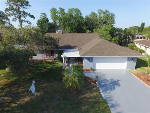330 Cypress Creek Cir, Oldsmar, FL 34677-2007