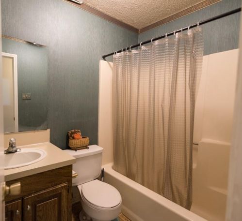 5102 Utah St, Greenville TX  75402-6238 exterior