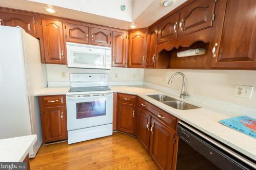 20 Gideon Ln, Falling Waters WV exterior