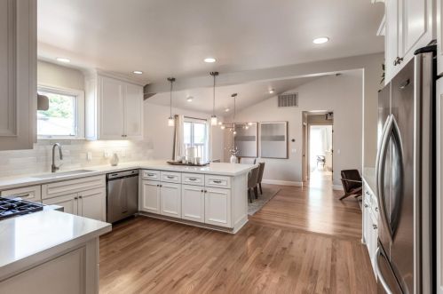 542 Quartz St, Redwood City CA  94062-2228 exterior