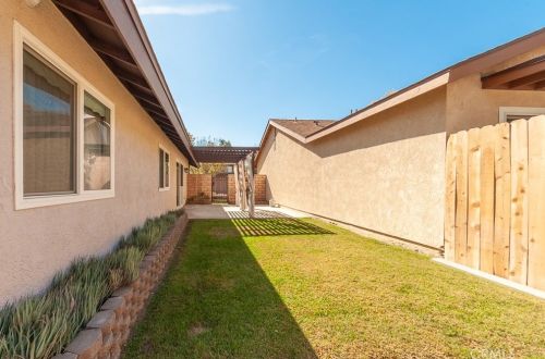 5059 Alta Dr, San Bernardino CA  92407-2991 exterior