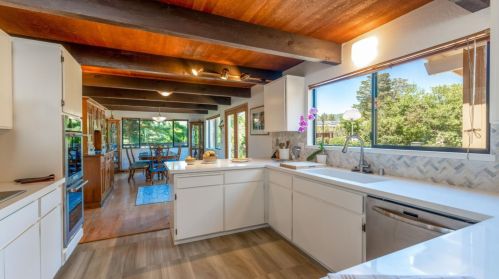 24071 Summit Woods Dr, Los Gatos, CA 95033-9292