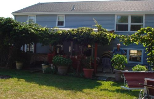 42 Biscayne Blvd, Lyme CT  06371-2405 exterior