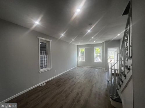 467 Chestnut Ave, Trenton NJ  08611-1230 exterior