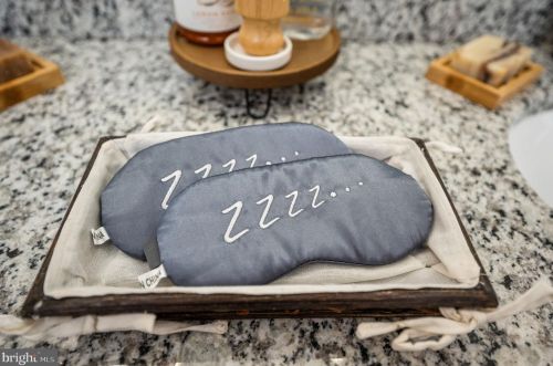 327 Fairway Dr, Locust Grove VA  22508-5441 exterior