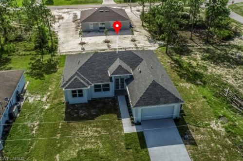 813 Andover Ave, Lehigh Acres, FL 33974-0597