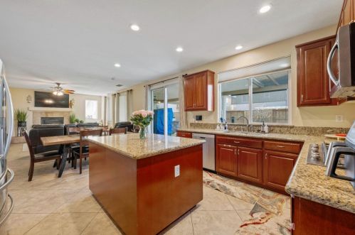 9980 Shiraz Pl, Elk Grove CA  exterior