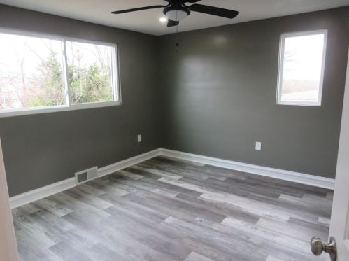 4607 Clubvue Dr, Pittsburgh PA  15236-4803 exterior