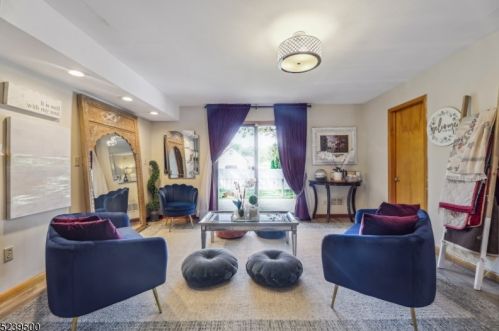 213 Louis Pl, Iselin NJ  08830-1205 exterior