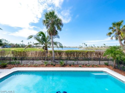 1015 Sand Castle Rd, Sanibel FL  33957-3614 exterior