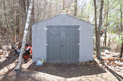 8 Overlook Dr, Derry NH  03038-4371 exterior