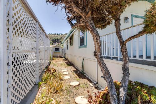 1285 Washington Ave, El Cajon CA  92019-3000 exterior