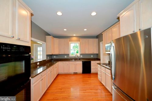 153 Amalfi Ct, Purcellville VA  20132-5816 exterior