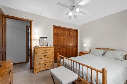 130 Maplevue Dr, Beaver Falls PA  15010-1475 exterior
