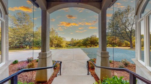 12250 Hallwood Pl, Grass Valley, CA 95949-7439