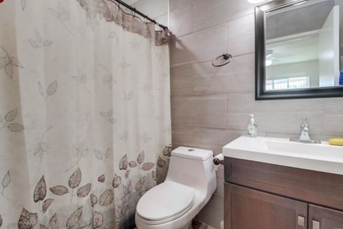 933 Dimarino St, San Diego CA 92114-3024 exterior