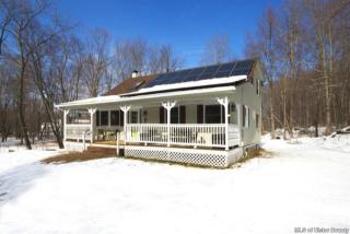 623 South St, Highland, NY 12528-2234