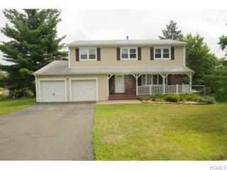 8 Havencrest Dr, Thiells, NY 10984-1421