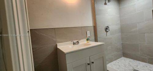 1221 58th Ave, Hollywood FL  33021-5121 exterior