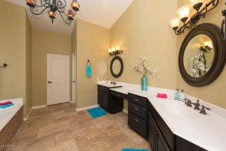 845 Fairway Dr, Chandler, AZ 85225-9580