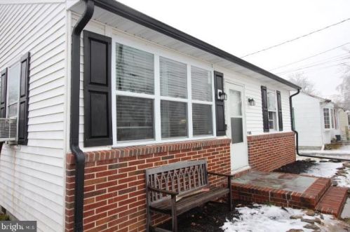 502 Smith Ave, Harrington, DE 19952-1227