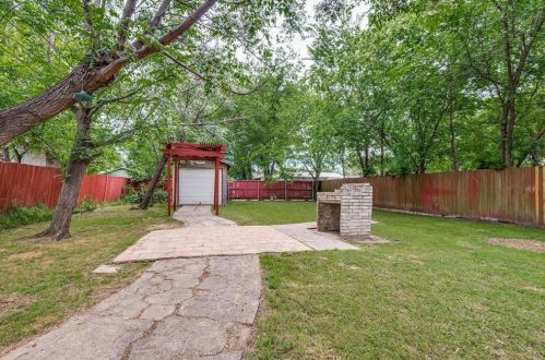 530 Ella Ave, Dallas, TX 75217-5112
