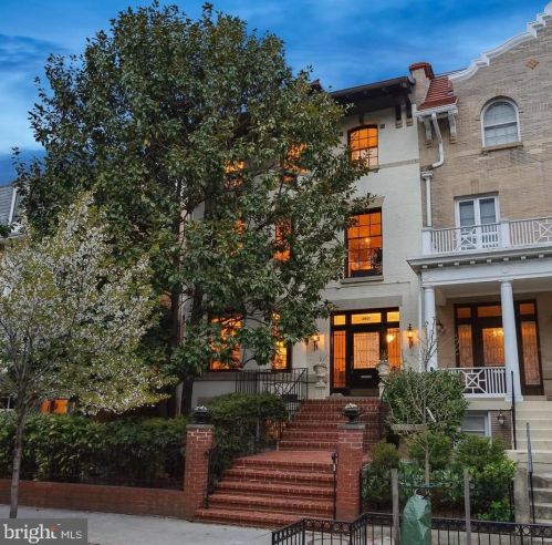 2621 Woodley Pl, Washington, DC 20008-1525