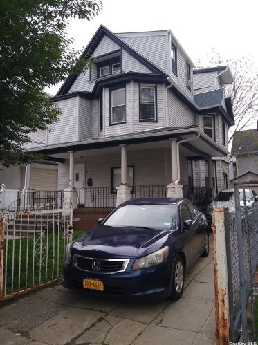 116-06 91st Ave, Jamaica, NY 11418-2822