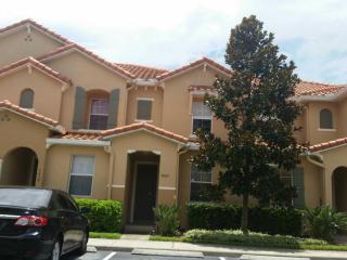 7626 Acklins Rd, Kissimmee, FL 34747-1806