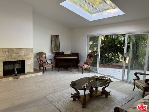 16821 Albers St, Van Nuys CA 91316-2603 exterior