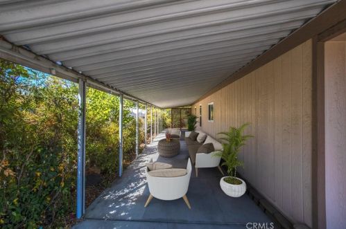 1325 Medallion St, Redlands CA  92374-2666 exterior