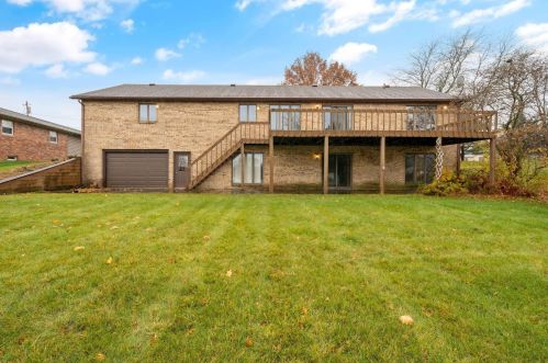 2375 Chickasaw Dr, London OH  43140-9014 exterior