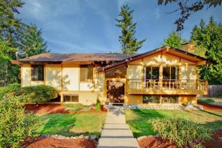 16204 143rd Ave, Seattle, WA 98058-8206