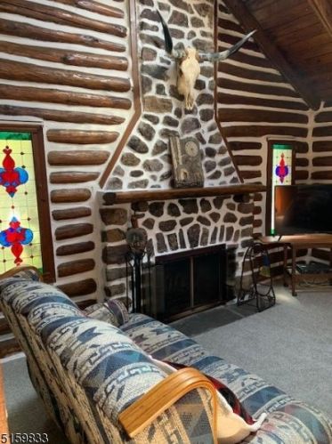 74 Pinecliff Lake Dr, West Milford Lakes NJ  07480-1381 exterior