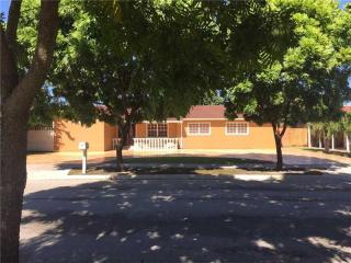 565 77th St, Hialeah, FL 33014-4207