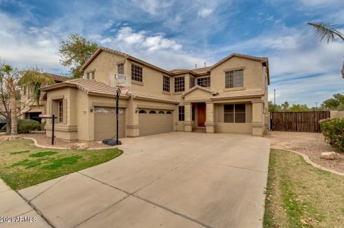 4612 Ironhorse Rd, Gilbert, AZ 85297-5541