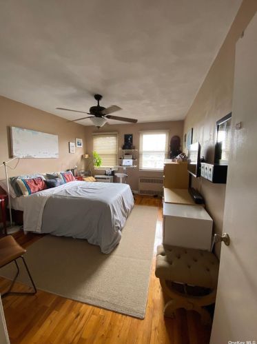 324 Post Ave, Westbury NY  11590-2228 exterior