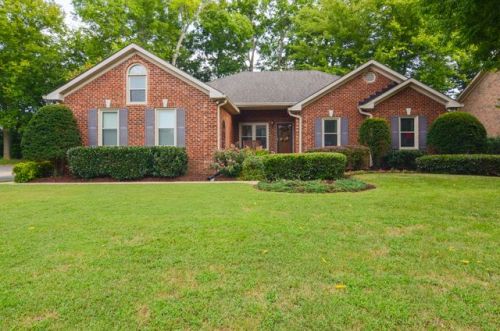 2601 Link Dr, Franklin, TN 37064-4942